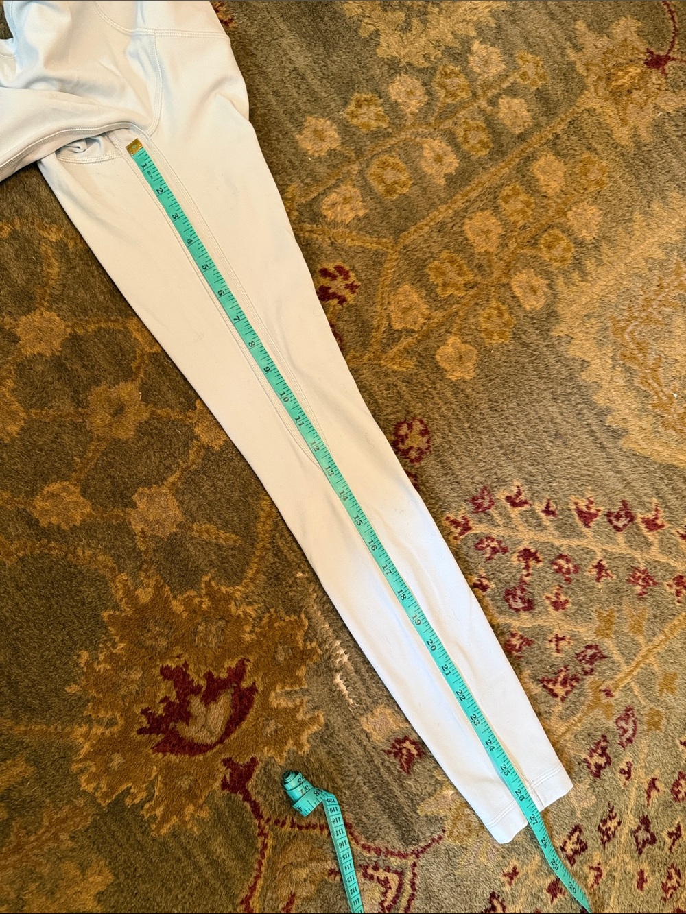 lululemon pale blue align leggings, size 0 - Picture 7 of 8